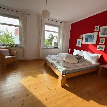 Апартаменты Sonnige 3-zi-ferienwohnung Im Herzen Kuehlungsborns *