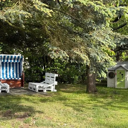 Апартаменты Sonnige 3-zi-ferienwohnung Im Herzen Kuehlungsborns